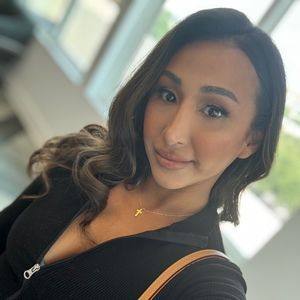 Meet your Posher, Gabriella